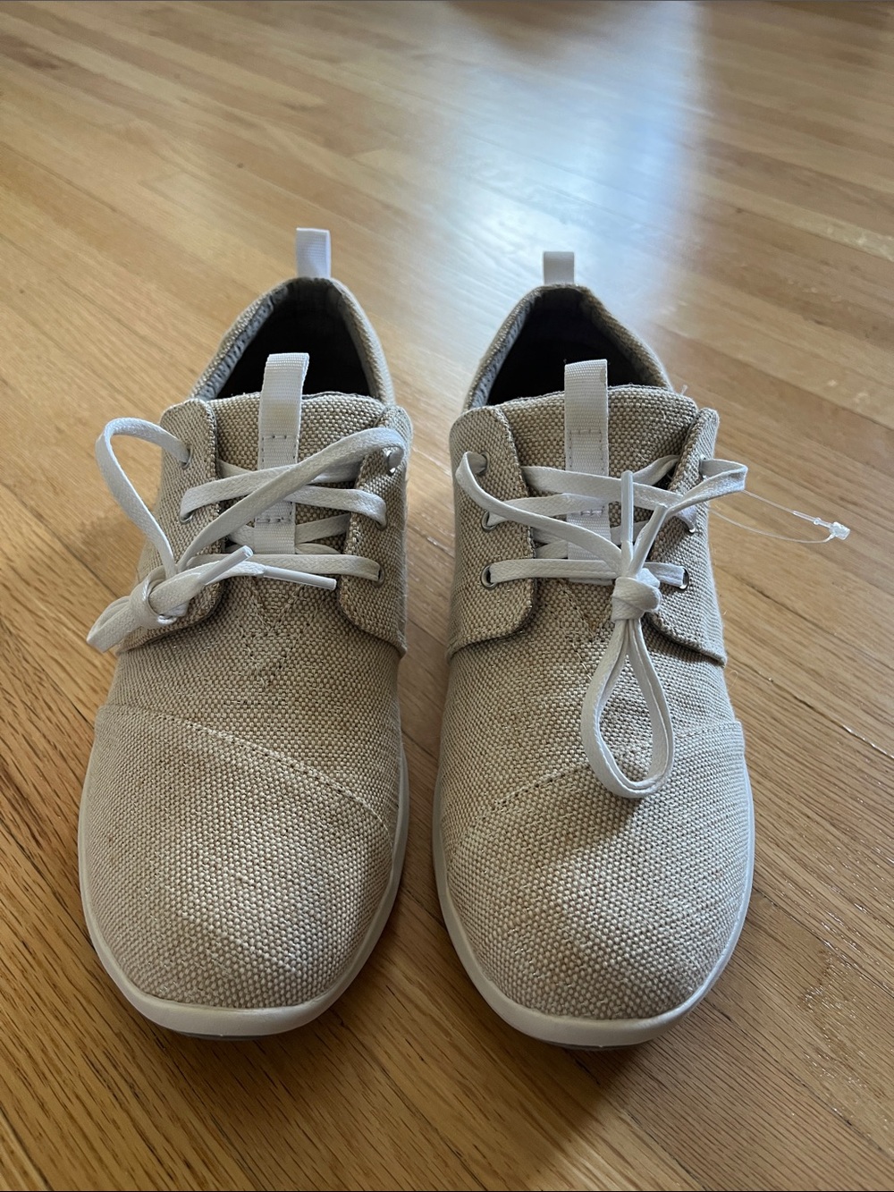 TOMS Women’s Cream Canvas Lace-Up Sneakers